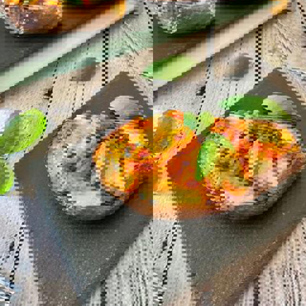 Barquitas de berenjenas en freidora de aire, rellenas de pasta