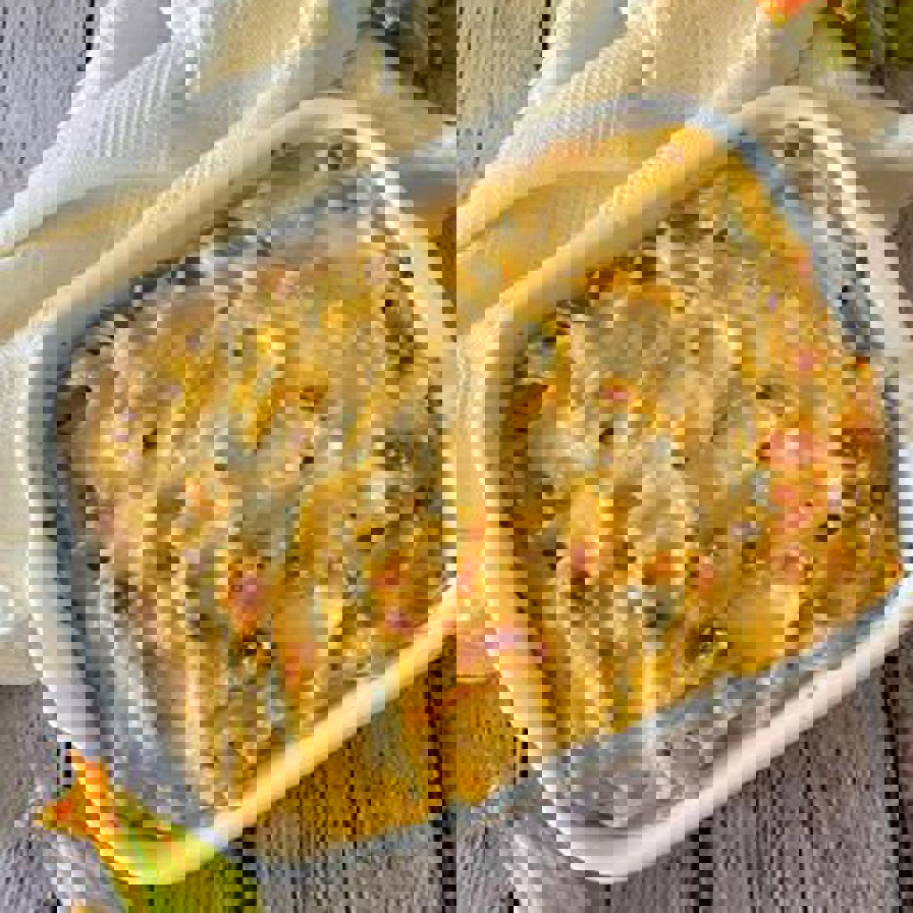 Tagliatelle con flores de calabacín y salchichas