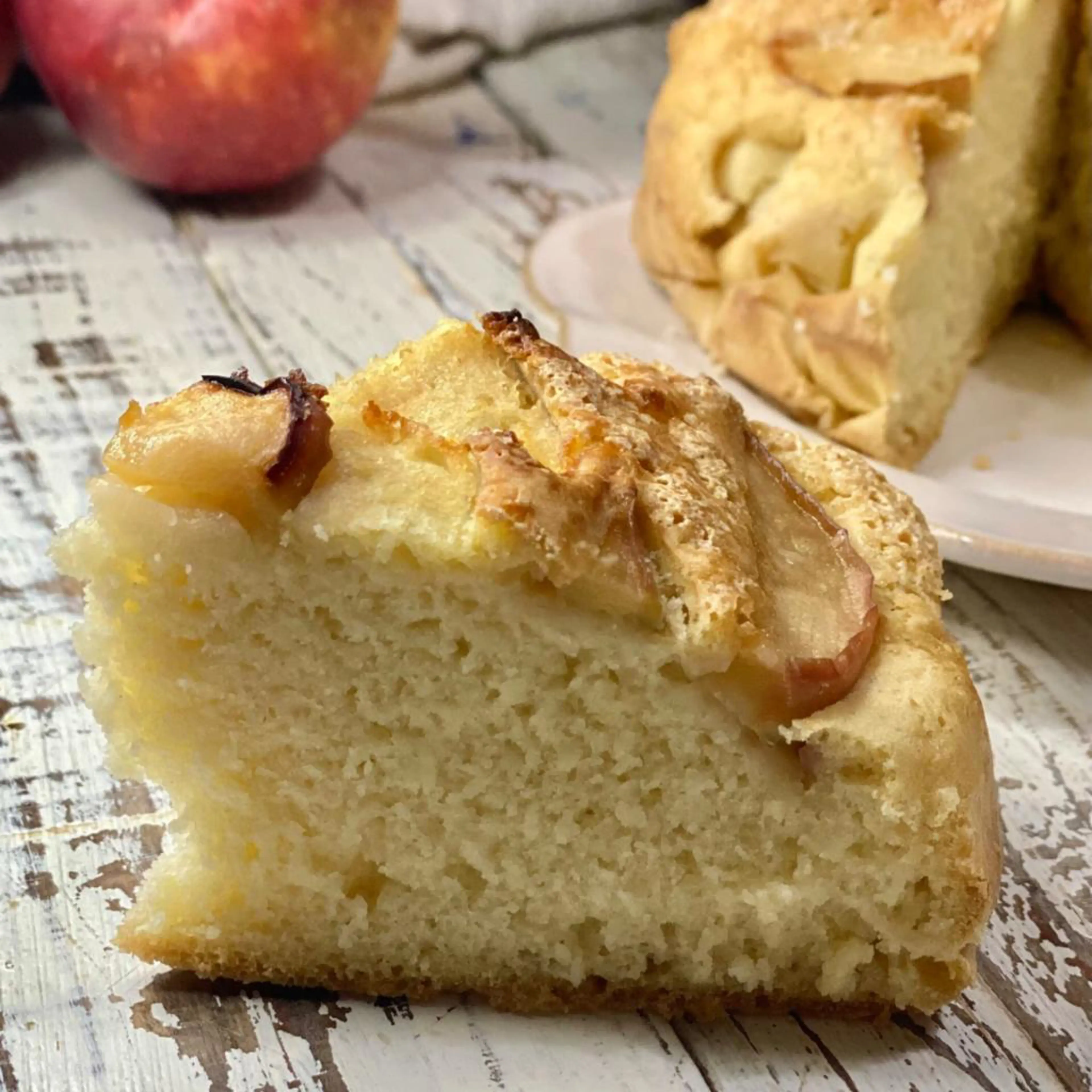 Apple cake without eggs and milk