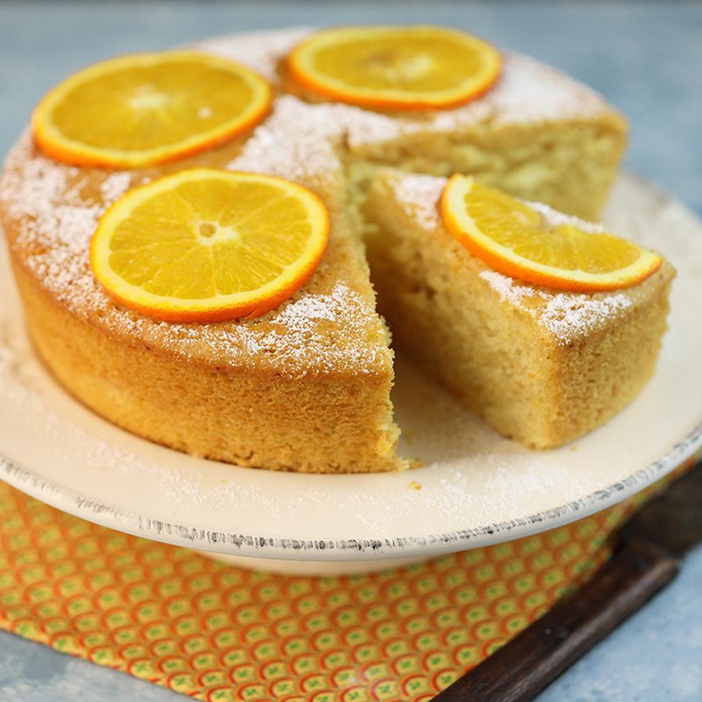 La foto della ricetta Torta all’arancia senza uova: senza latte nè burro di Tuduu adatta a Vegetariani, vegani, diete senza lattosio, diete senza nichel, pescetariani.