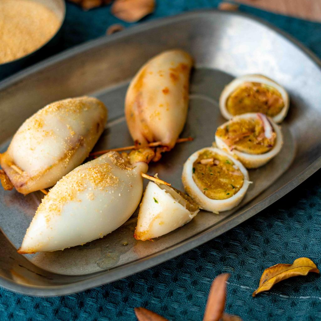 La foto della ricetta Calamari ripieni al forno di Manu food writer adatta a Diete senza lattosio, pescetariani.