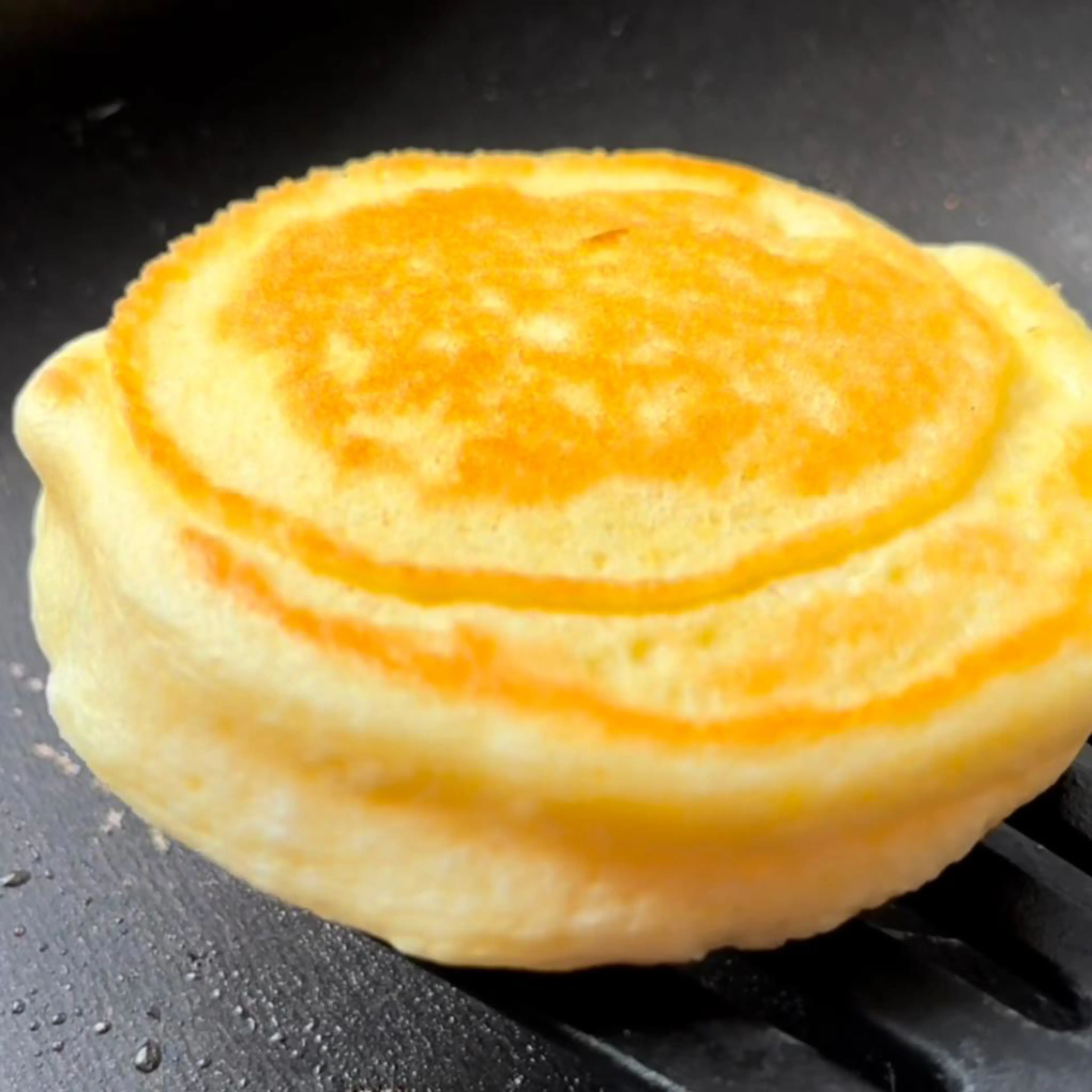 Fluffige Pancakes mit 3 Zutaten, ohne Zucker