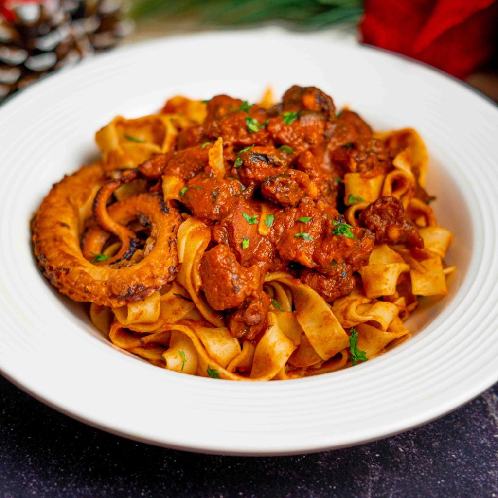 Tagliatelle al ragù di polpo