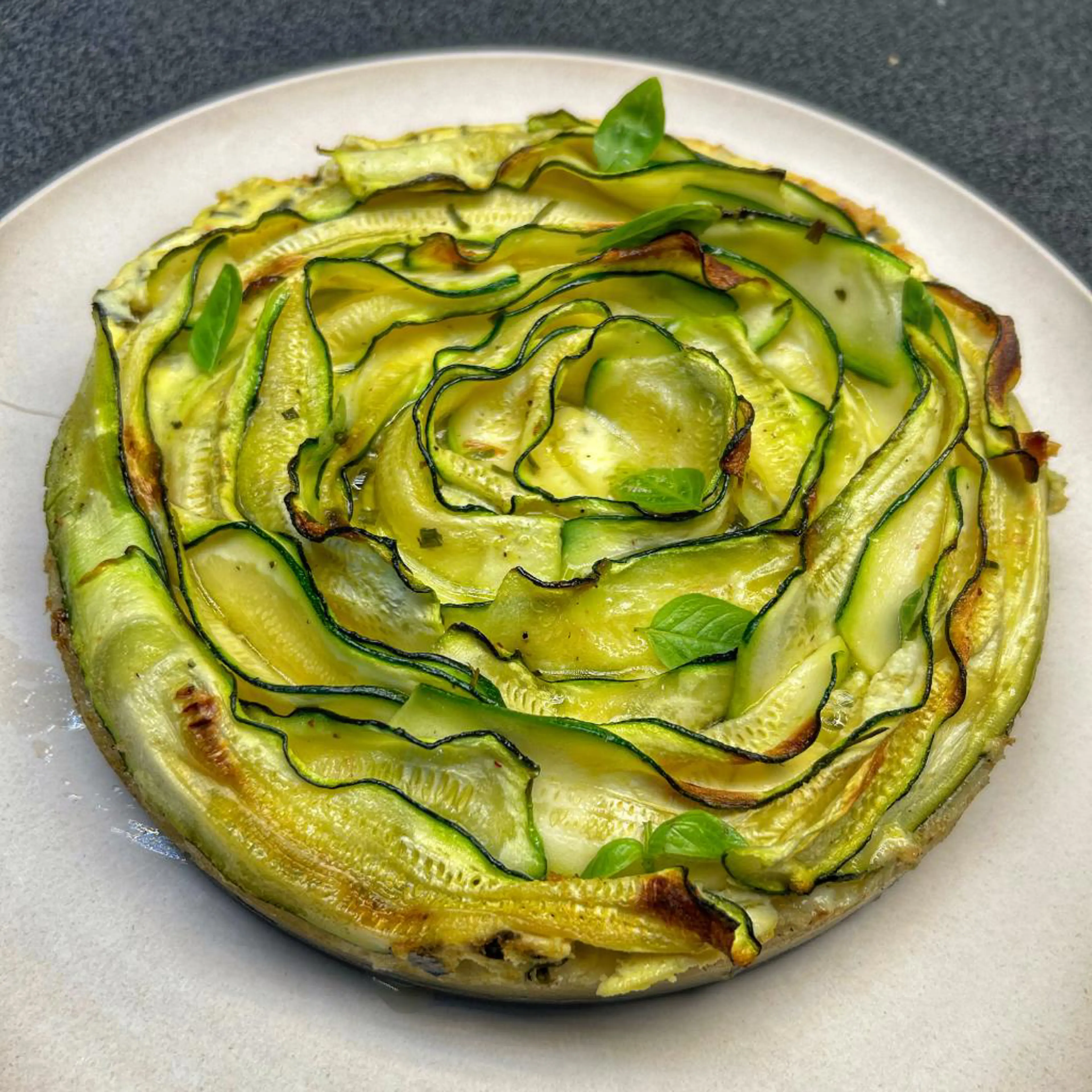 Massa brisée com curgete e iogurte grego