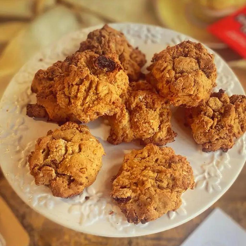 Biscotti di avena e uvetta