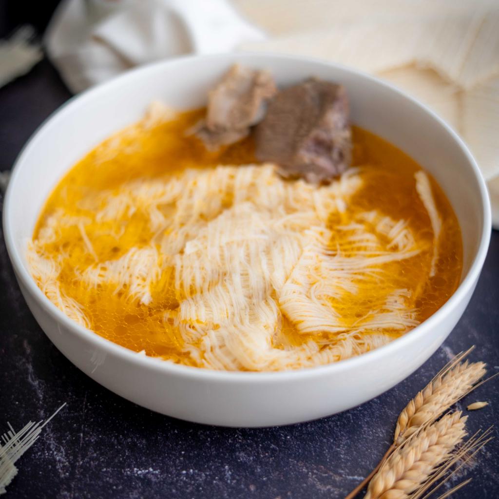 Su filindeu w bulionie