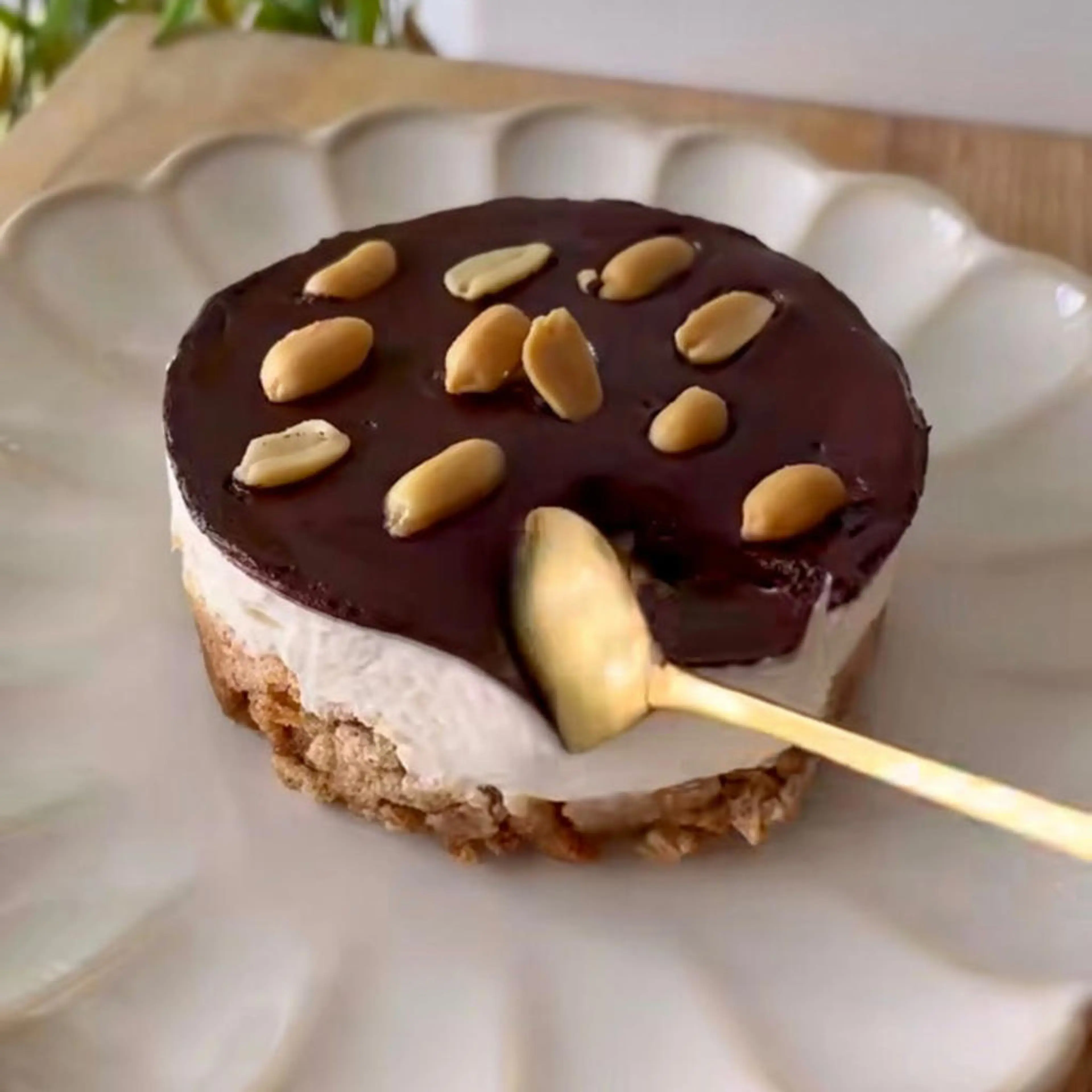 Peanut butter and chocolate cheesecake