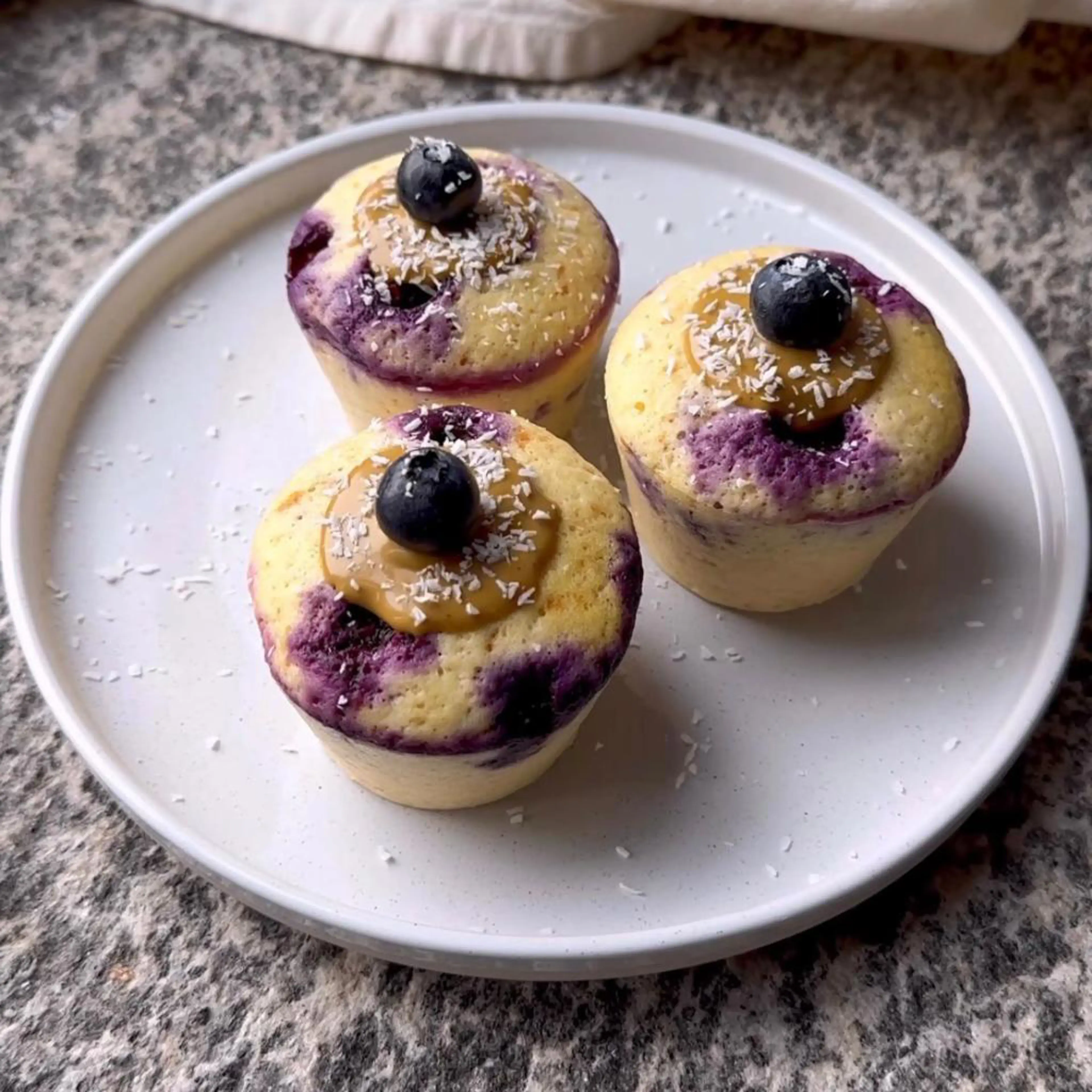Kokos-Heidelbeer-Muffins