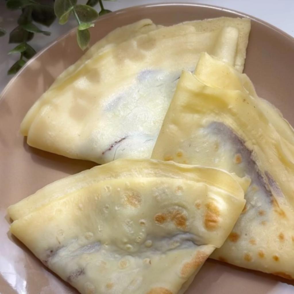 Crêpes mit Wasser (3 Zutaten + 1)