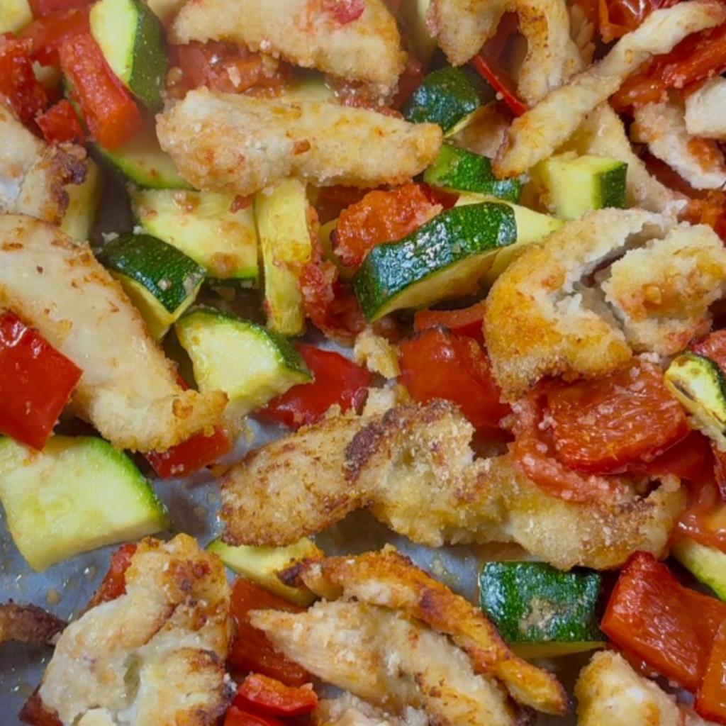 Pollo con verdure sabbiose in friggitrice ad aria