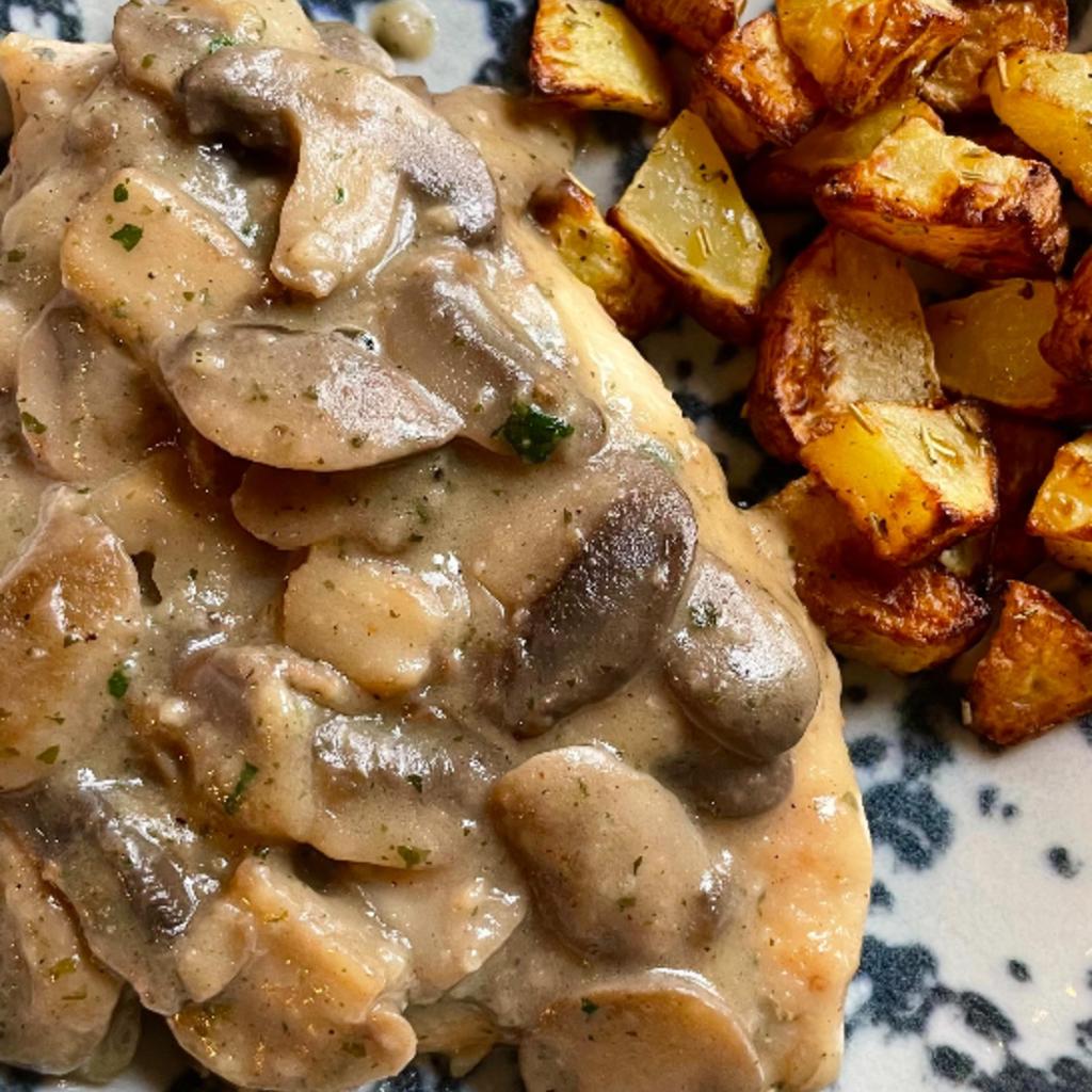 Scaloppines de poulet aux champignons crémeux