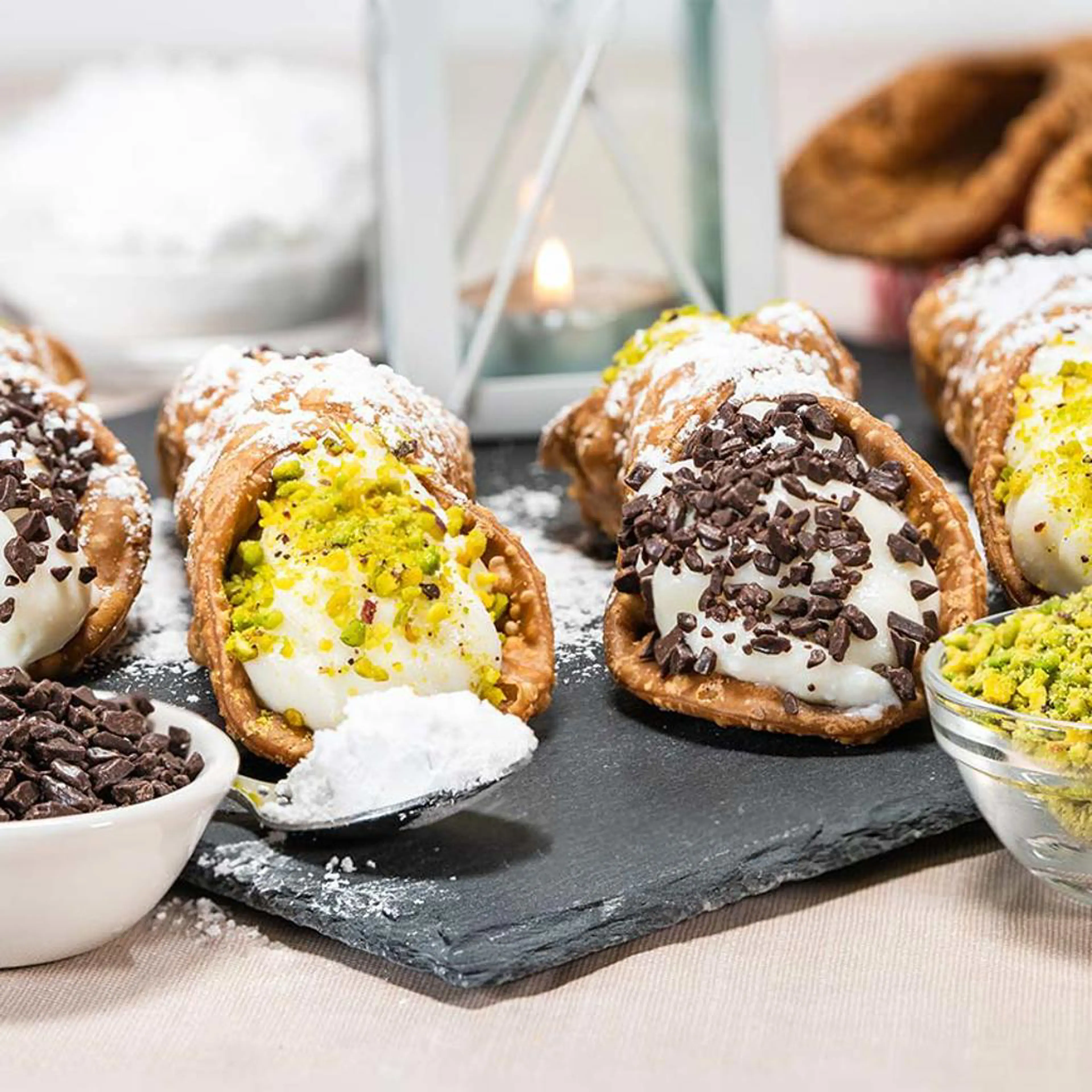 Homemade Sicilian cannoli