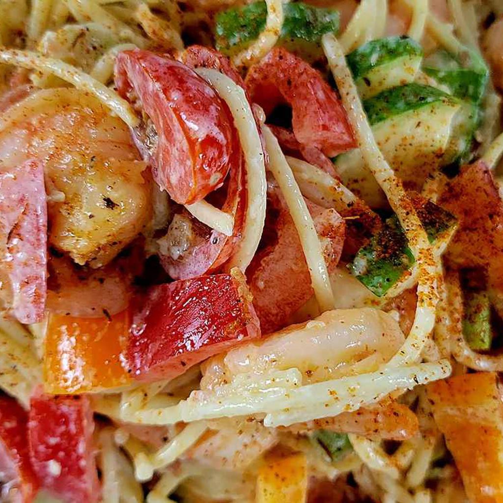 La foto della ricetta Insalata di pasta con gamberi e pancetta di Pasta Colombo USA 