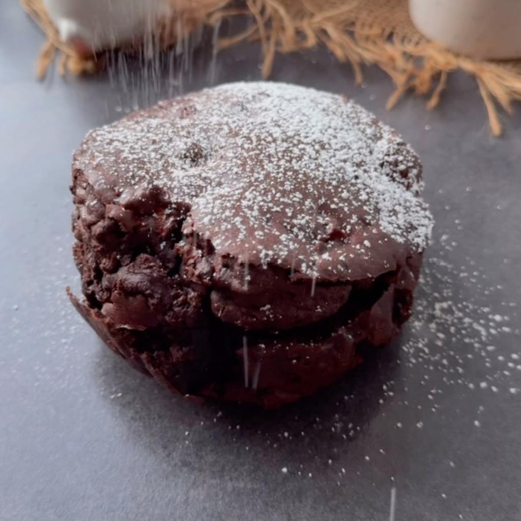 Torta de peras y chocolate sin balanza