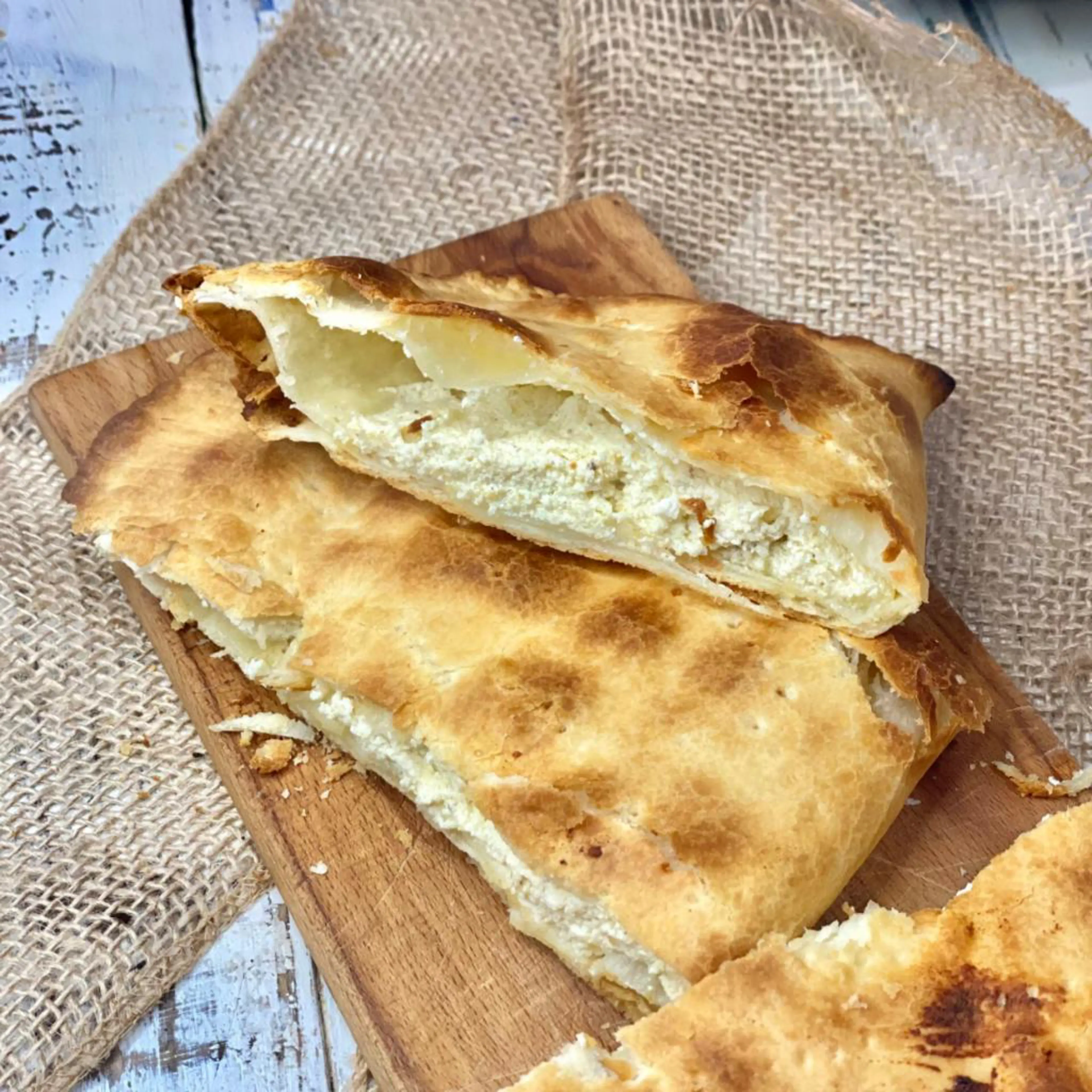 Grandma's savory pie (without yeast)