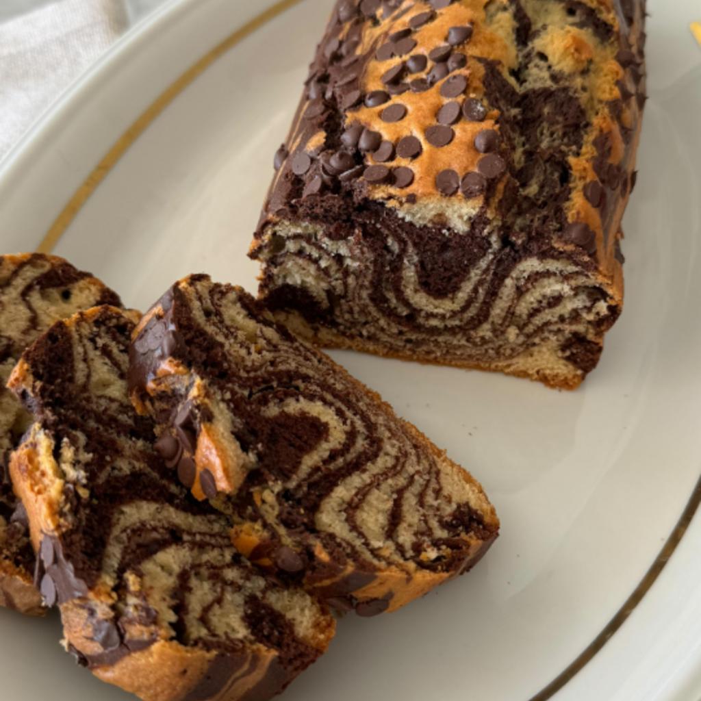 Plumcake marmorizado de vainilla y cacao