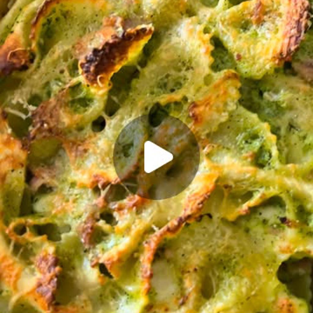 Pasta ao forno com creme de abobrinha, mozzarella e presunto cozido