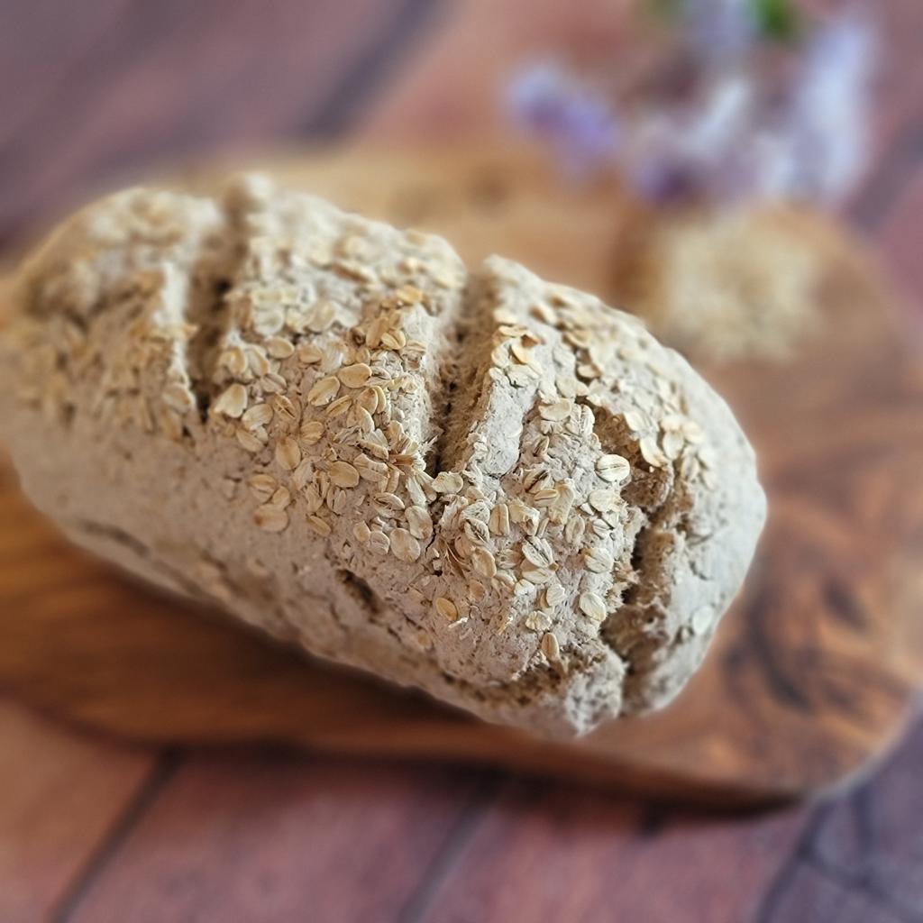 Rustikt glutenfritt bröd