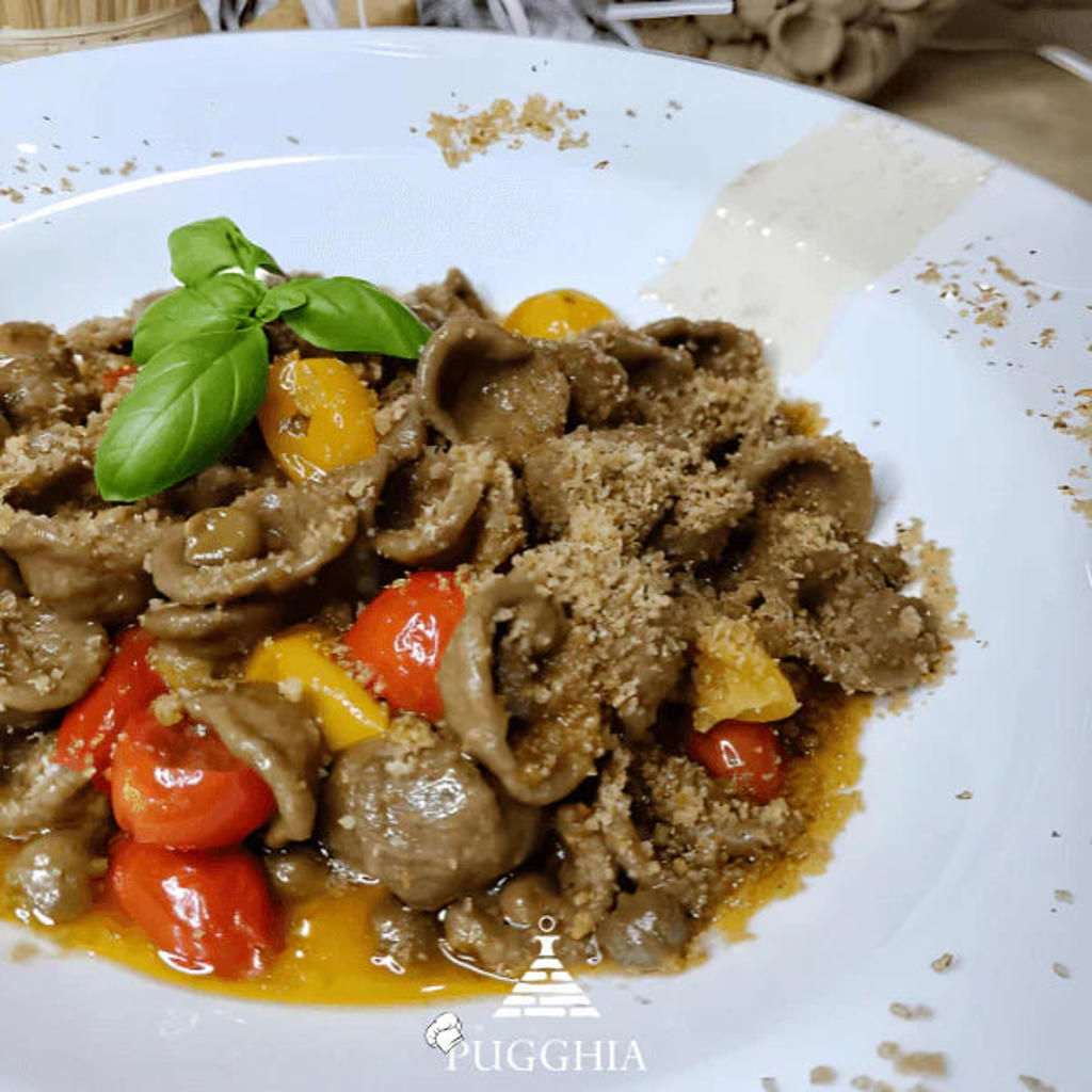 Orecchiette con grano arso e pomodorini
