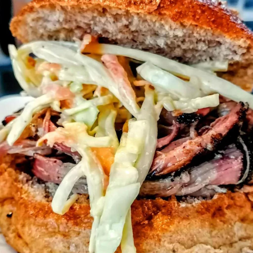 Panino con coppa di maiale alla birra scura