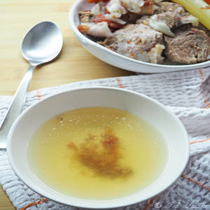 Brodo Di Carne Con Crespelle Al Formaggio