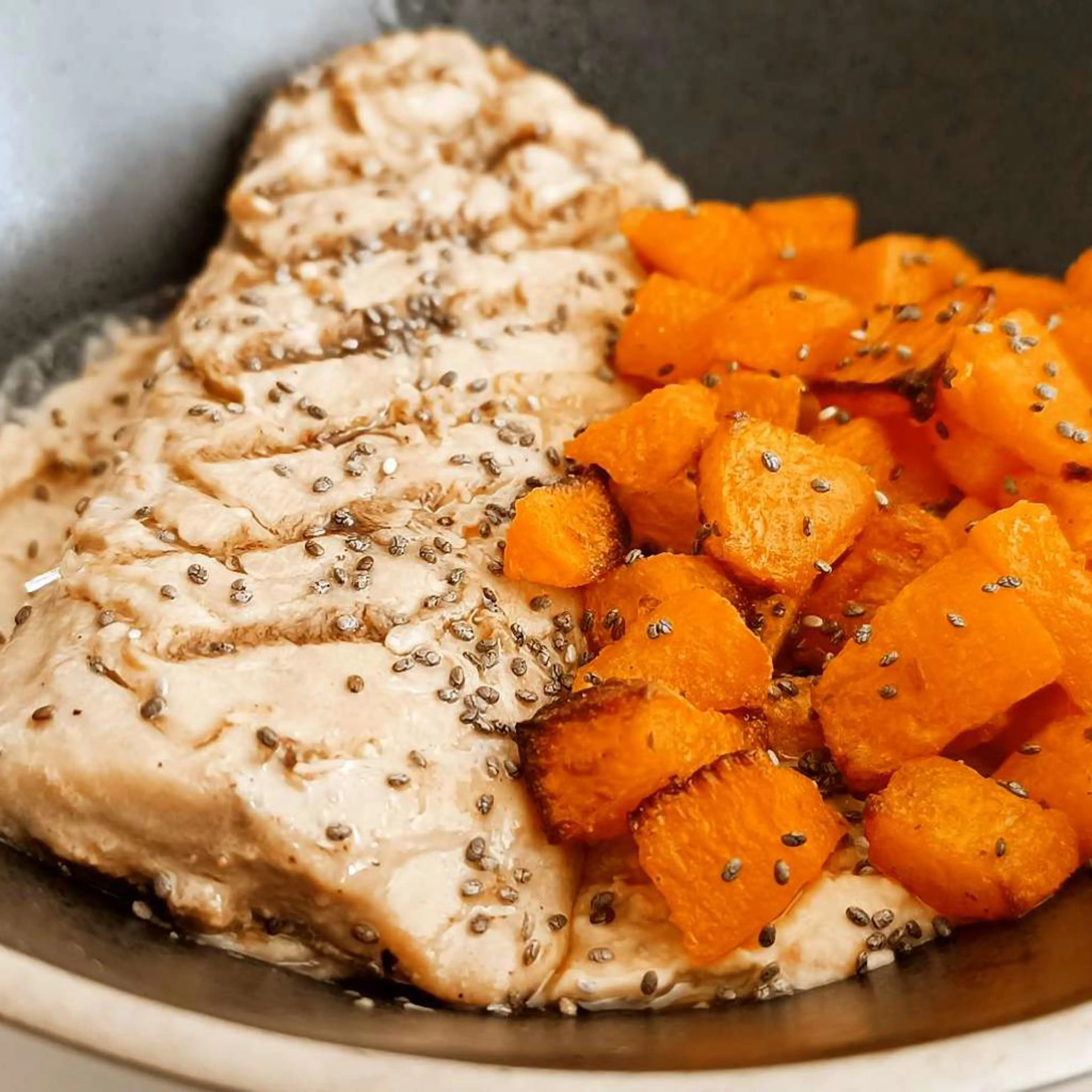 Chickpea hummus with pumpkin and mackerel