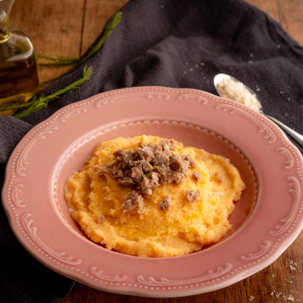 Polenta med salsicciaragù