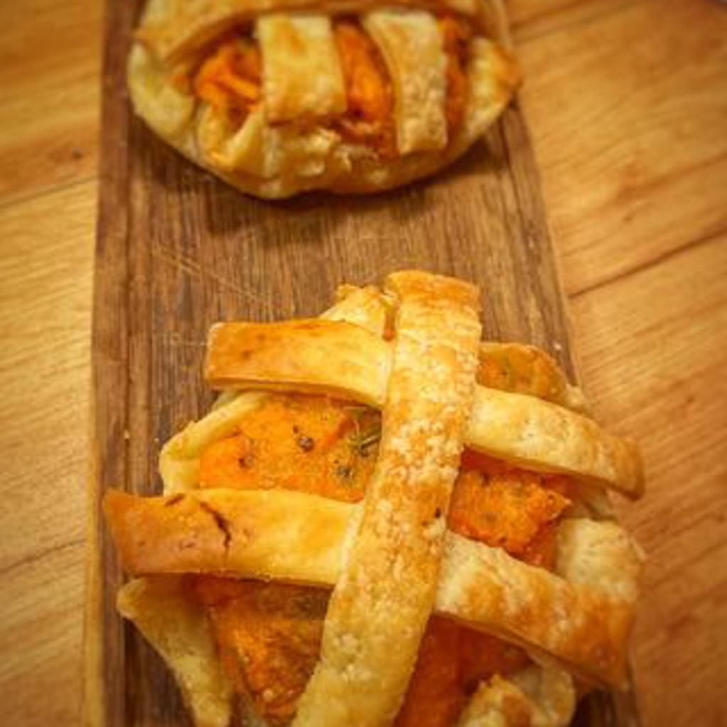 تارت صغيرة من البطاطا الحلوة بدون غلوتين