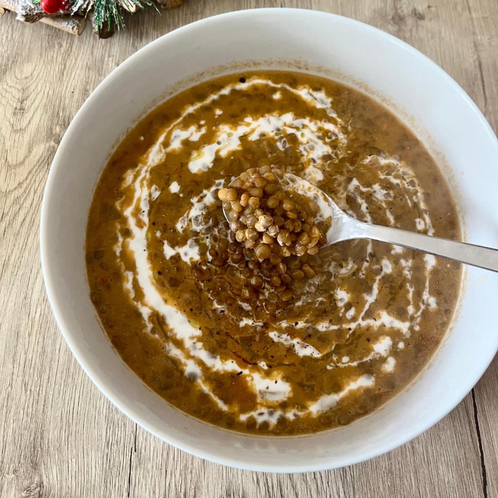 홍당무 렌틸 수프와 코코넛 우유