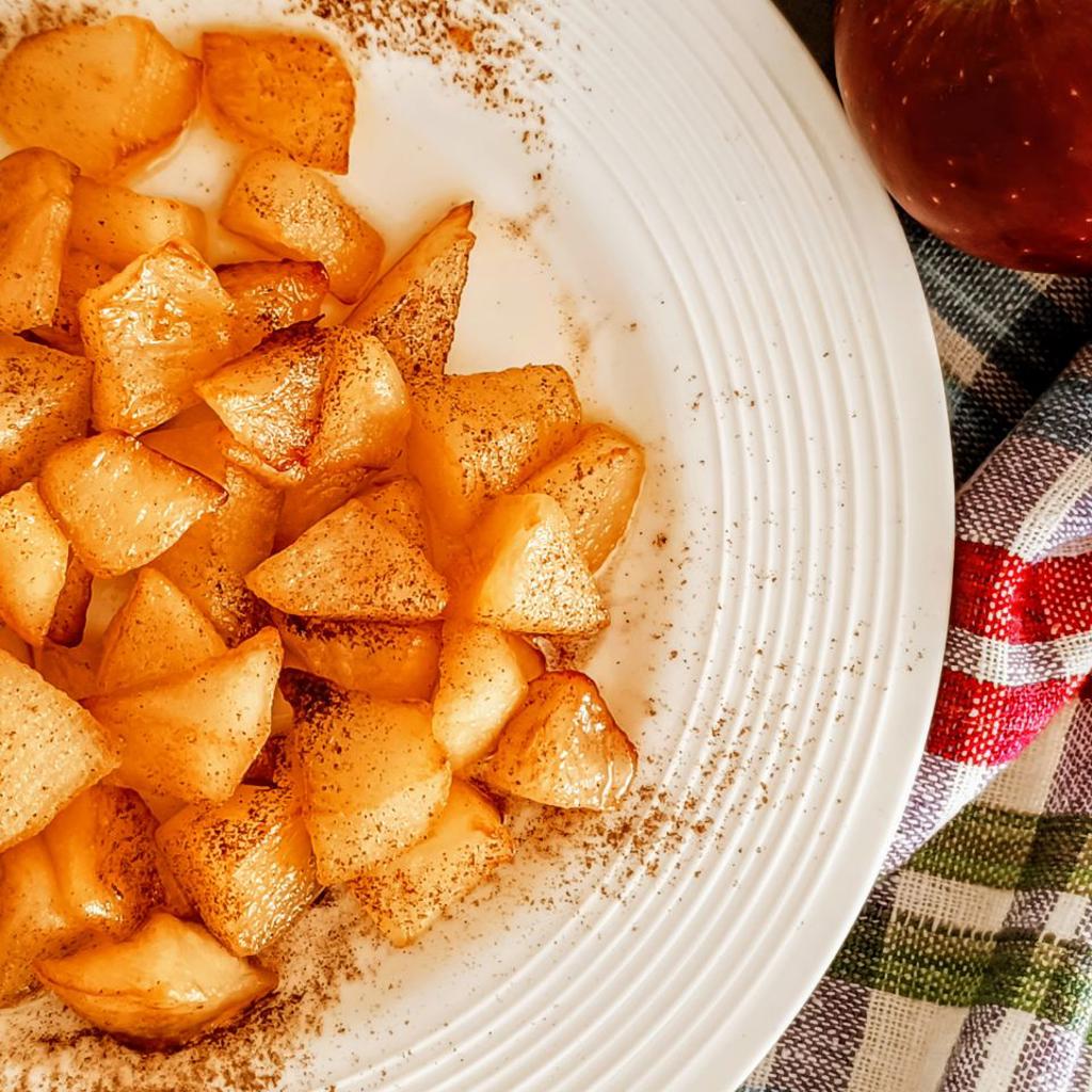 Gekookte appel met ghee boter