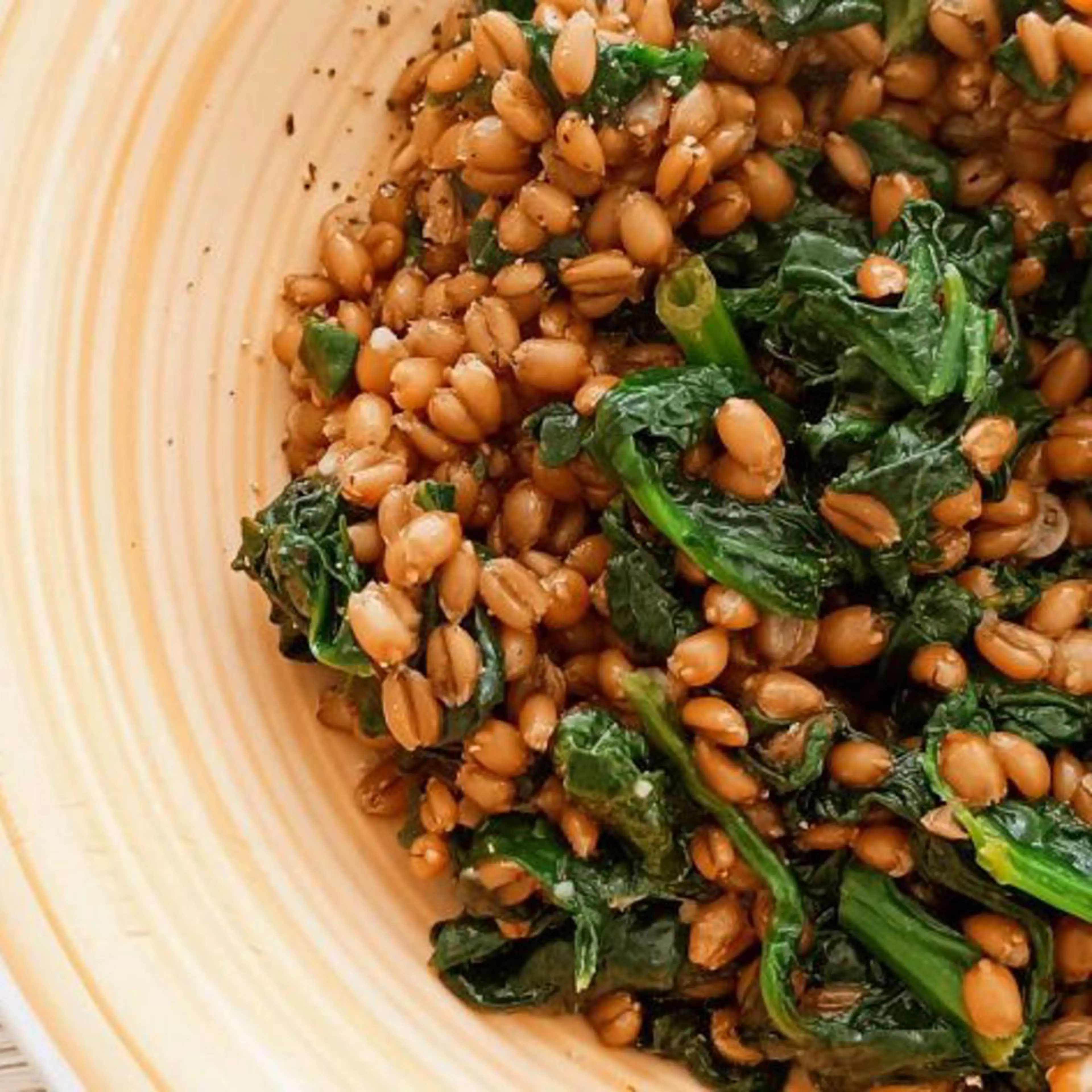 Spelt with spinach without butter and without cheese