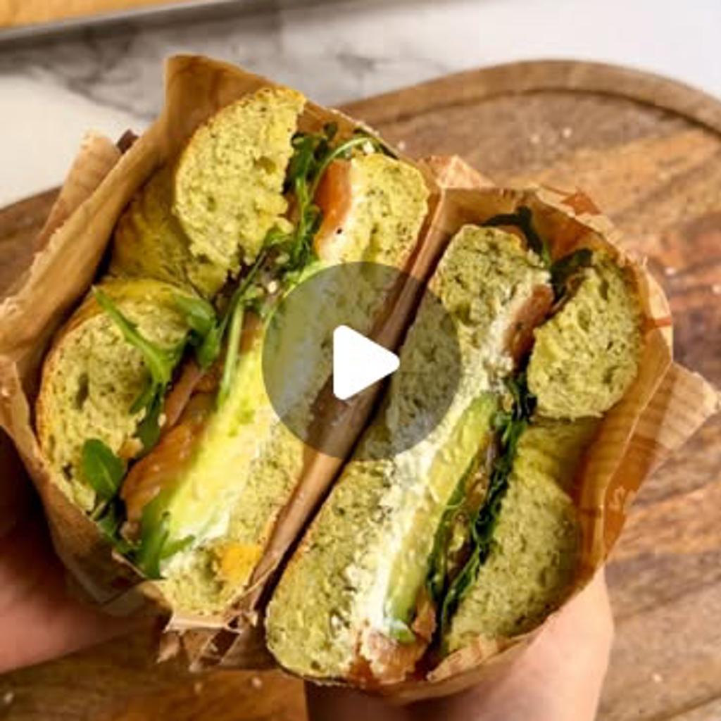 Bagels con broccoli