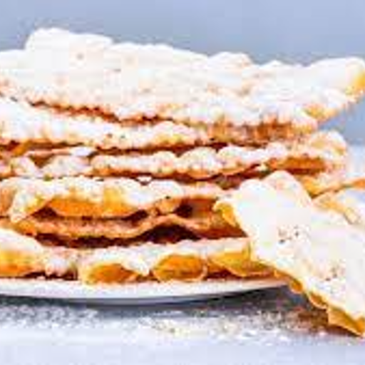 Bugie (Carnival fritters)