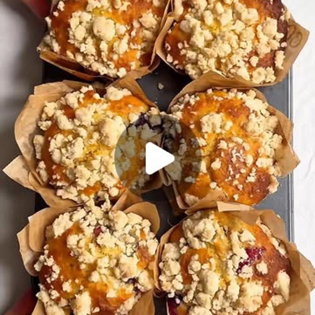Muffins zacht met bosbessen en crumble