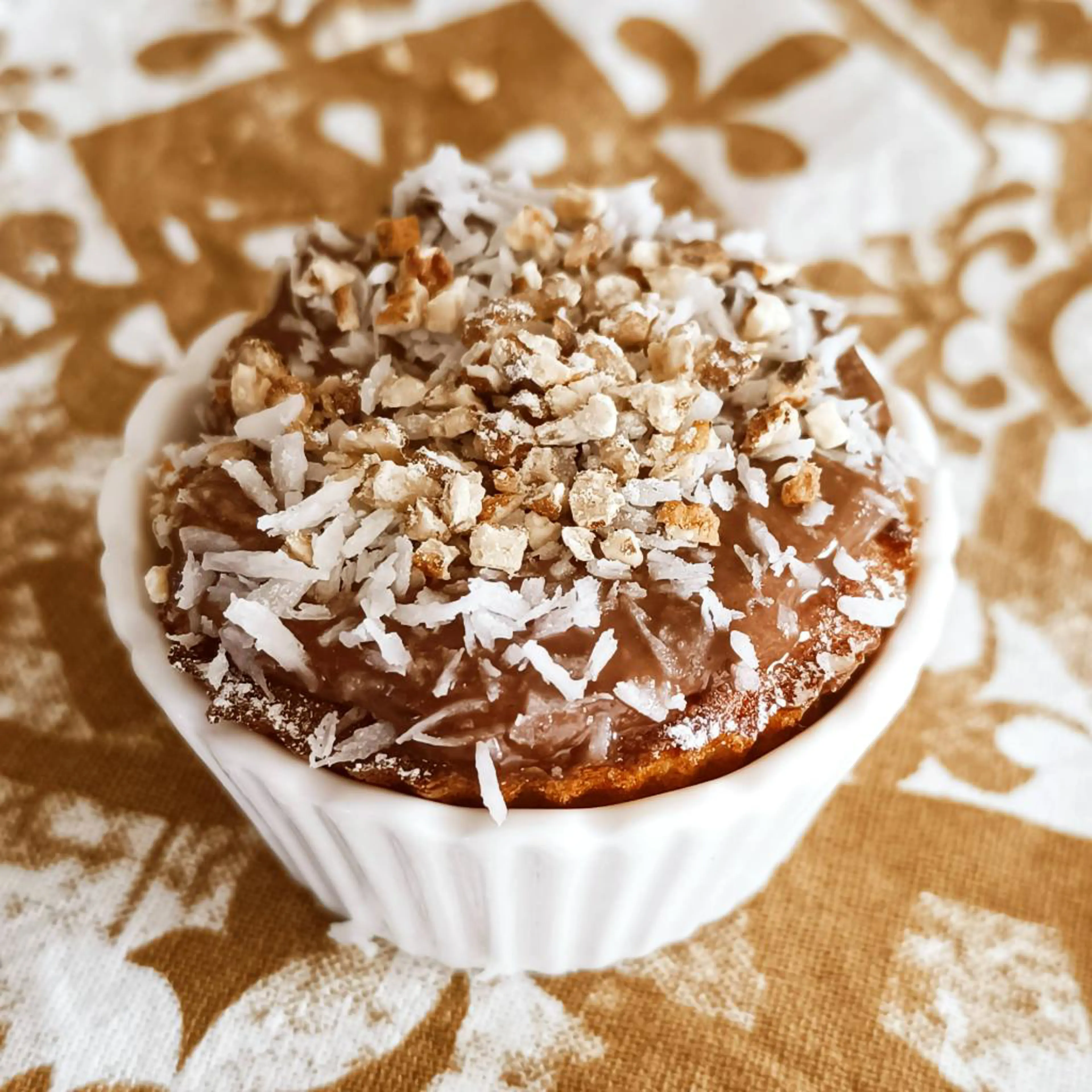 Low carb muffins with chufa flour and coconut flour