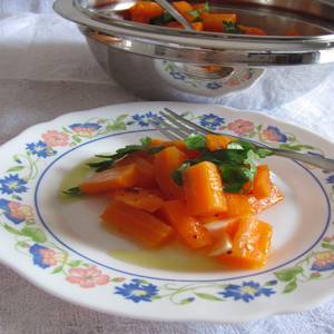 Carrots with Belgian Salad