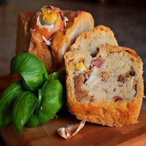 Casatiello Napoletano
