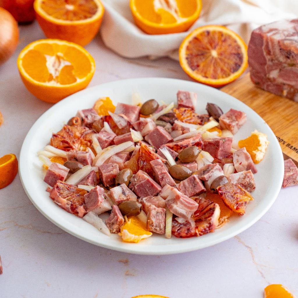 Ensalada de soprassata toscana y naranjas