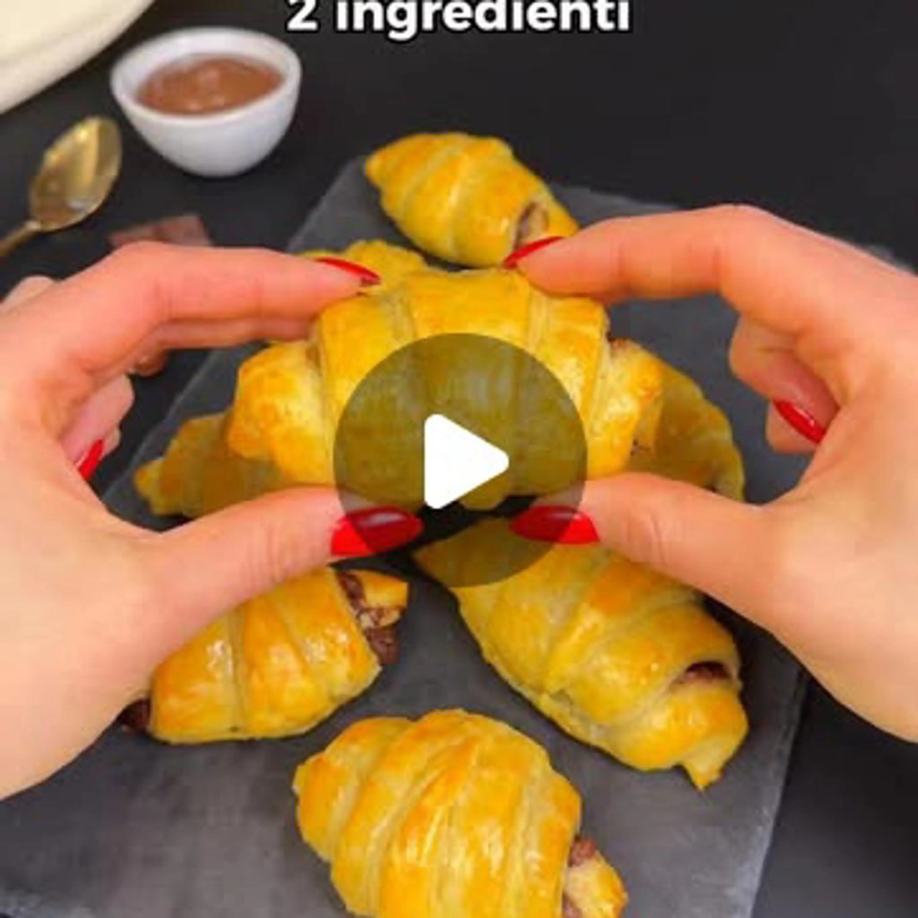 Light 2-ingredient croissants