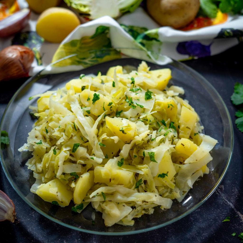 Kohl mit Kartoffeln