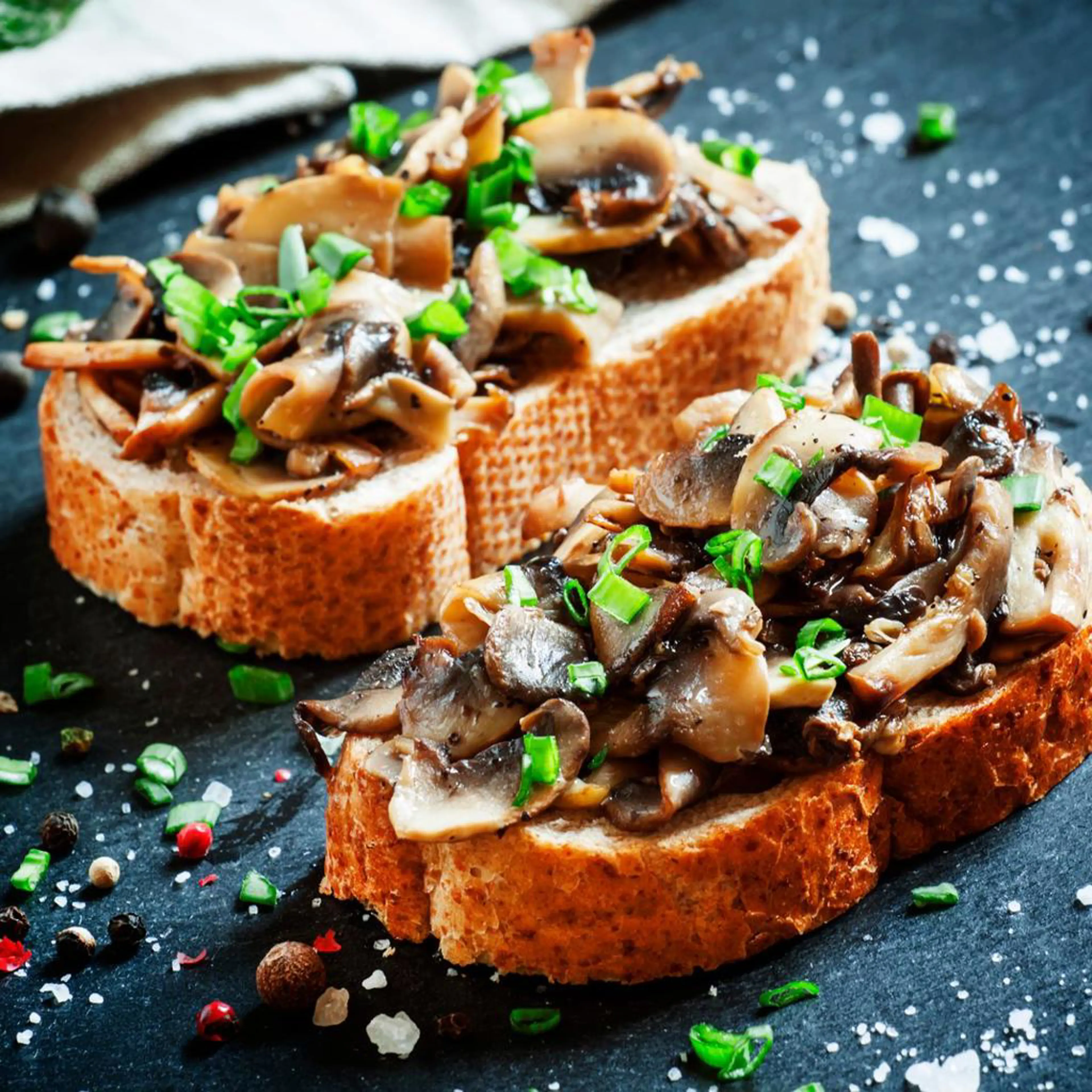 Crostini con setas
