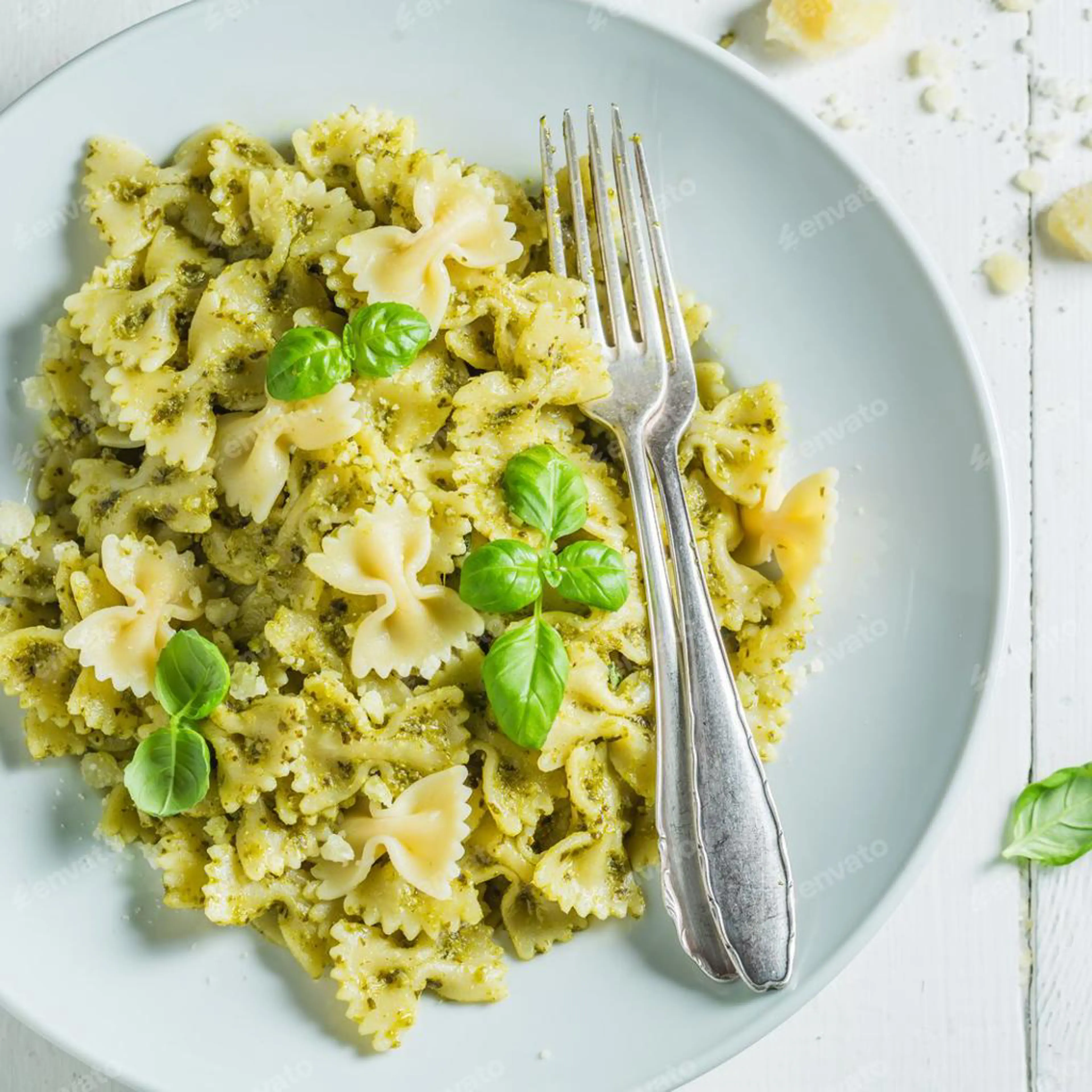 Farfalle au pesto