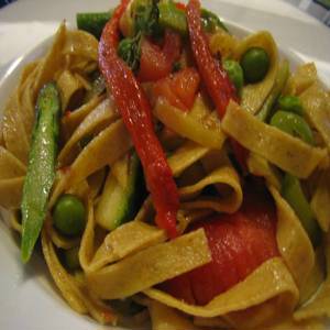 فيتوتشيني بالخضار